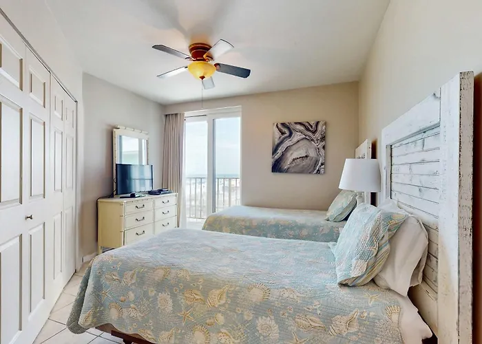 Beachfront With Gulf Views Balcony Pool & Ac - Snowbird-friendly Holiday home Gulf Shores