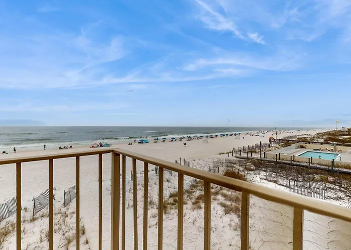 Beachfront With Gulf Views Balcony Pool & Ac - Snowbird-friendly Holiday home Gulf Shores